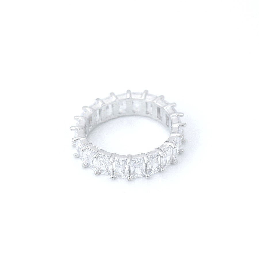 Harma Jewelry vogue collection Dazzling Baguette Eternity Band